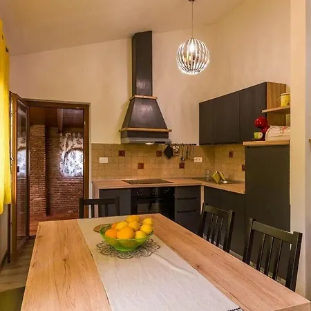 Ambrosiana Comfortable Villa