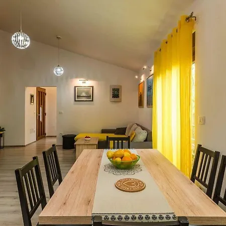 Ambrosiana Comfortable Villa
